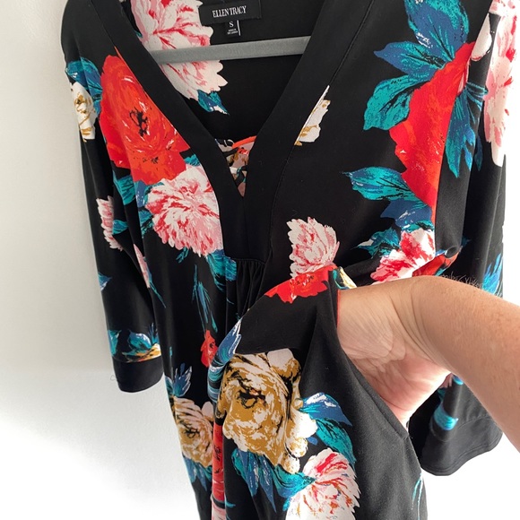 Ellen Tracy floral dress, size small, polyester/spandex blend. Great condition. - Picture 5 of 13
